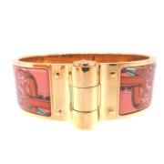 Pre-owned Metal bracelets Hermès Vintage , Pink , Dames