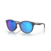 Stijlvolle zonnebrillencollectie voor zonnige dagen Oakley , Black , U...