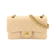 Pre-owned Leather chanel-bags Chanel Vintage , Beige , Dames