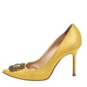 Pre-owned Satin heels Manolo Blahnik Pre-owned , Yellow , Dames