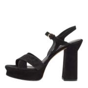 Pre-owned Suede sandals Salvatore Ferragamo Pre-owned , Black , Dames