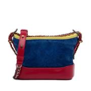 Pre-owned Suede crossbody-bags Chanel Vintage , Blue , Dames