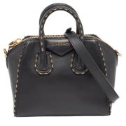 Pre-owned Leather handbags Givenchy Pre-owned , Black , Dames