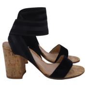 Pre-owned Suede sandals Gianvito Rossi Pre-owned , Black , Dames