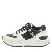 Pre-owned Leather sneakers Burberry Vintage , Black , Heren