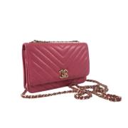 Pre-owned Leather chanel-bags Chanel Vintage , Pink , Dames