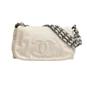 Pre-owned Leather chanel-bags Chanel Vintage , Beige , Dames