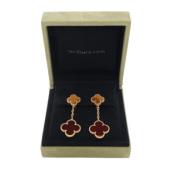 Pre-owned Metal earrings Van Cleef & Arpels Pre-owned , Red , Dames