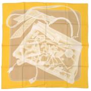 Pre-owned Silk scarves Hermès Vintage , Yellow , Dames