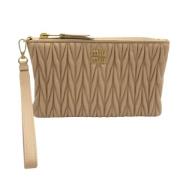 Pre-owned Leather clutches Miu Miu Pre-owned , Beige , Dames