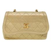 Pre-owned Leather chanel-bags Chanel Vintage , Yellow , Dames