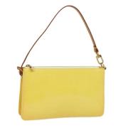 Pre-owned Leather clutches Louis Vuitton Vintage , Yellow , Dames