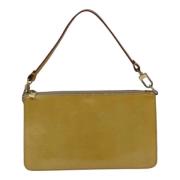 Pre-owned Leather clutches Louis Vuitton Vintage , Yellow , Dames