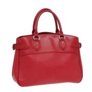 Pre-owned Leather handbags Louis Vuitton Vintage , Red , Dames