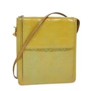 Pre-owned Leather pouches Louis Vuitton Vintage , Yellow , Dames