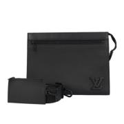 Pre-owned Leather shoulder-bags Louis Vuitton Vintage , Black , Dames