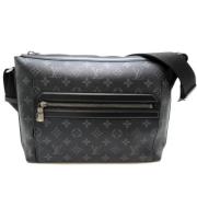 Pre-owned Fabric shoulder-bags Louis Vuitton Vintage , Black , Dames