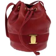 Pre-owned Leather shoulder-bags Salvatore Ferragamo Pre-owned , Red , ...