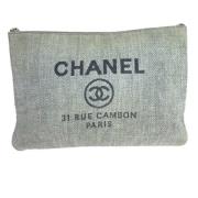 Pre-owned Canvas clutches Chanel Vintage , Gray , Dames