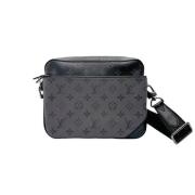 Pre-owned Fabric shoulder-bags Louis Vuitton Vintage , Black , Heren