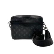 Pre-owned Fabric shoulder-bags Louis Vuitton Vintage , Black , Heren