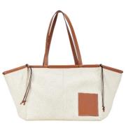 Pre-owned Canvas shoulder-bags Loewe Pre-owned , Beige , Dames