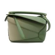 Pre-owned Leather shoulder-bags Loewe Pre-owned , Green , Dames