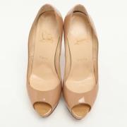 Pre-owned Leather heels Christian Louboutin Pre-owned , Beige , Dames