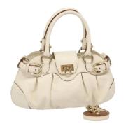 Pre-owned Leather handbags Salvatore Ferragamo Pre-owned , White , Dam...