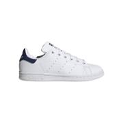 Klassieke Sneakers voor Dagelijks Gebruik Adidas , White , Dames