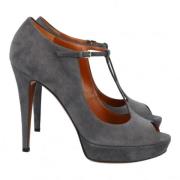 Pre-owned Suede heels Gucci Vintage , Gray , Dames