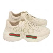 Pre-owned Leather sneakers Gucci Vintage , Beige , Dames