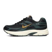 Stijlvolle Lage Sneakers Zwart Groen Nike , Black , Heren