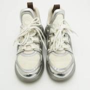 Pre-owned Leather sneakers Louis Vuitton Vintage , Gray , Dames