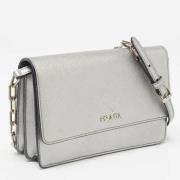 Pre-owned Leather clutches Prada Vintage , Gray , Dames