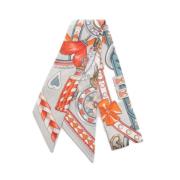 Pre-owned Silk scarves Hermès Vintage , Multicolor , Dames