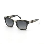 Pre-owned Glass sunglasses Chanel Vintage , Black , Dames