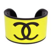 Pre-owned Plastic bracelets Chanel Vintage , Yellow , Dames