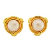 Pre-owned Metal chanel-jewelry Chanel Vintage , Yellow , Dames