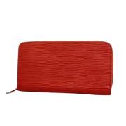 Pre-owned Leather wallets Louis Vuitton Vintage , Red , Dames