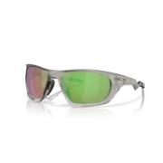 Sportieve zonnebril met uniek ontwerp Oakley , Gray , Unisex