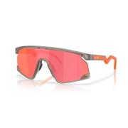 Stijlvolle zonnebril voor buitenactiviteiten Oakley , Gray , Unisex