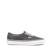 Grijze Canvas Sneakers met Contraststiksels Vans , Gray , Heren