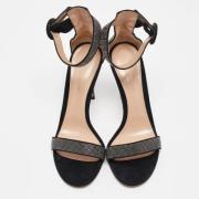 Pre-owned Suede sandals Gianvito Rossi Pre-owned , Black , Dames