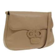 Pre-owned Leather shoulder-bags Salvatore Ferragamo Pre-owned , Beige ...