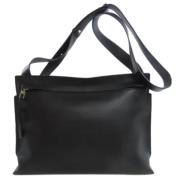 Pre-owned Leather shoulder-bags Loewe Pre-owned , Black , Dames