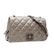 Pre-owned Leather chanel-bags Chanel Vintage , Gray , Dames