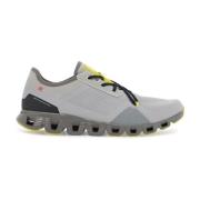 Ademende Mesh Sneakers voor Gemengde Workouts On Running , Gray , Here...