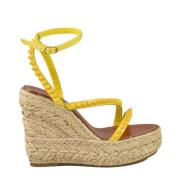 Schoenen Christian Louboutin , Yellow , Dames