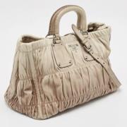 Pre-owned Leather prada-bags Prada Vintage , Beige , Dames